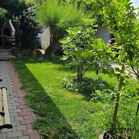 Apartman Ksenija Джяково Экстерьер фото