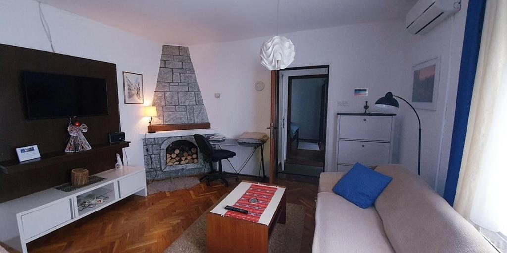 Apartman Ksenija Джяково Экстерьер фото
