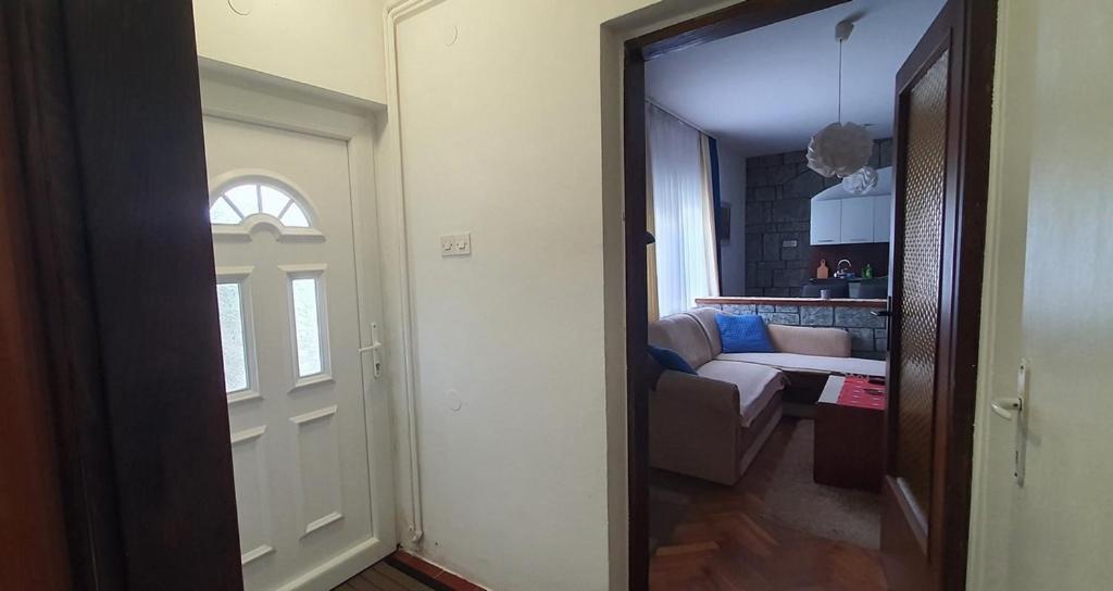 Apartman Ksenija Джяково Экстерьер фото